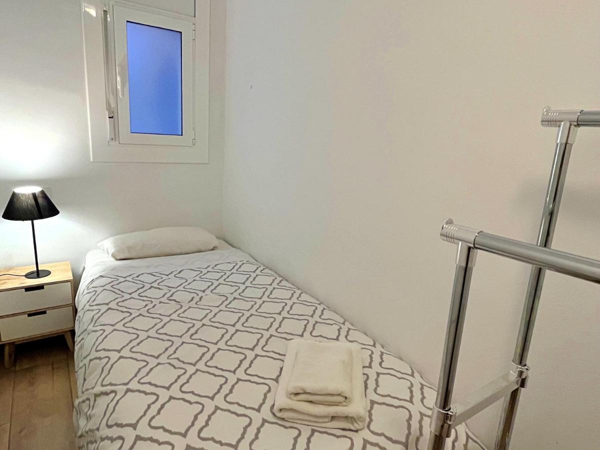 Apartamento Cerca De La Playa Blanes Exteriör bild