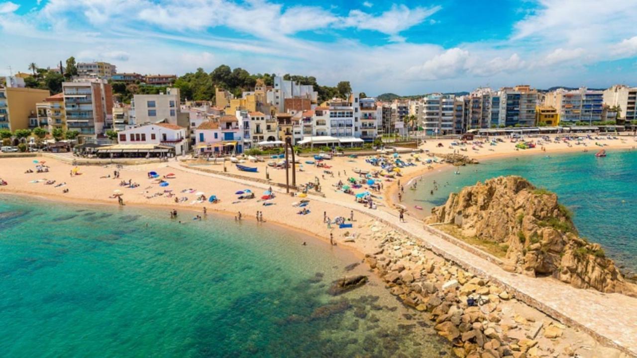 Apartamento Cerca De La Playa Blanes Exteriör bild