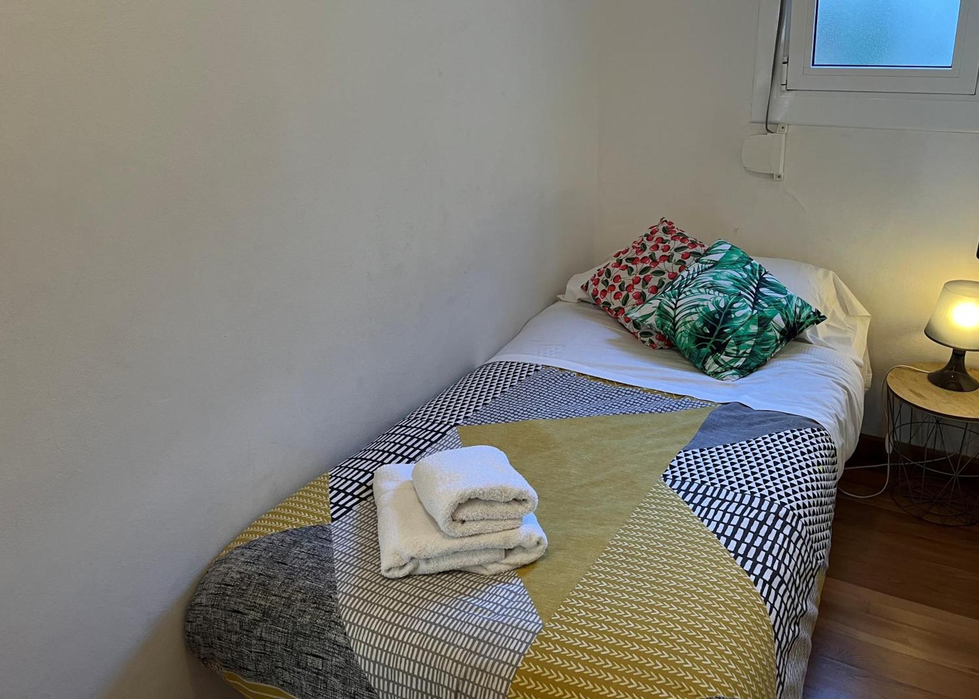 Apartamento Cerca De La Playa Blanes Exteriör bild